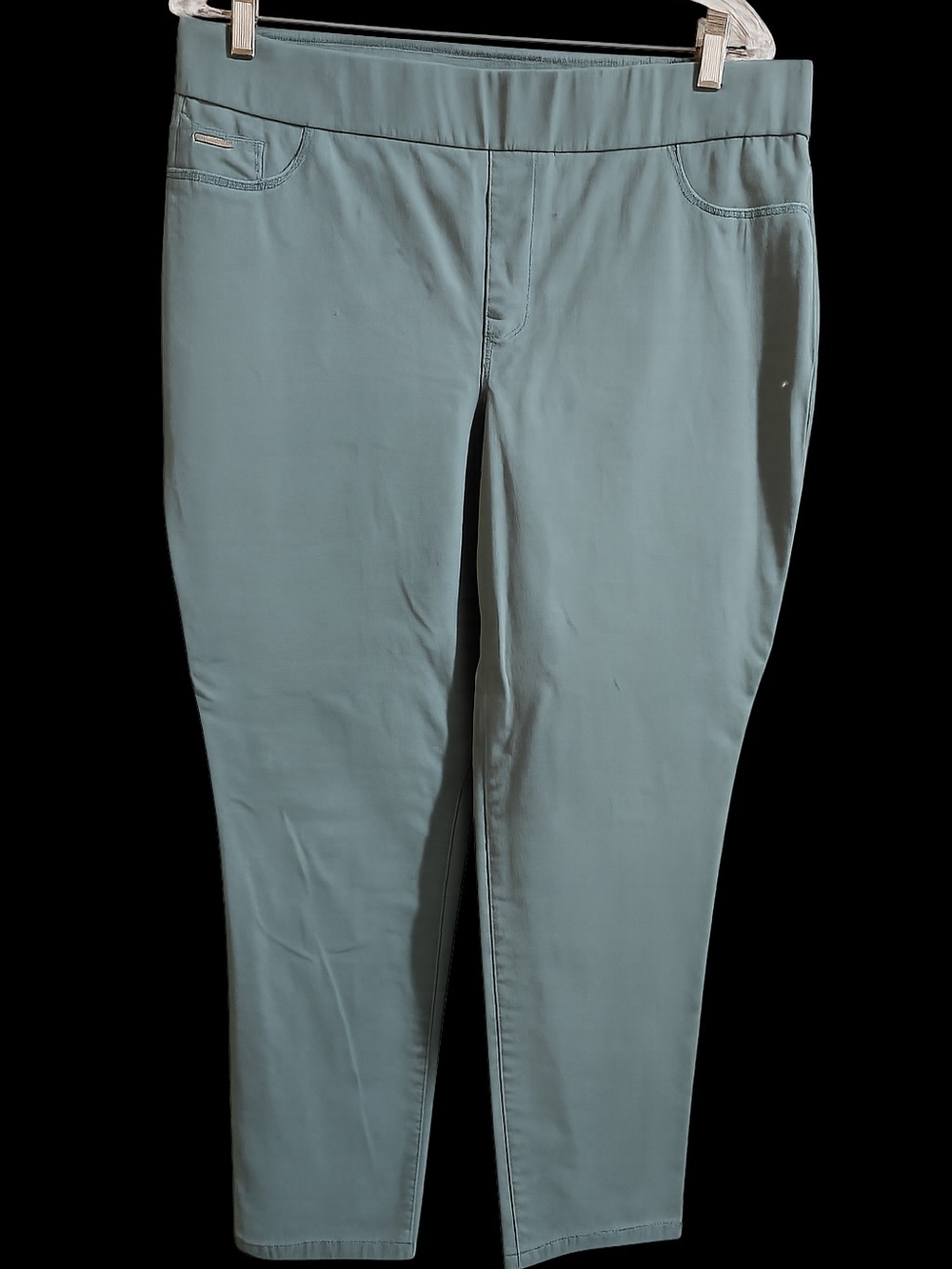 Nine West Cropped Slim Pull-On Pants in Sage